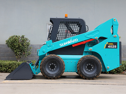 Мини-погрузчик Sunward SWL4028