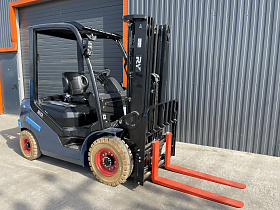 Электрический погрузчик Royal Forklift RY E20L